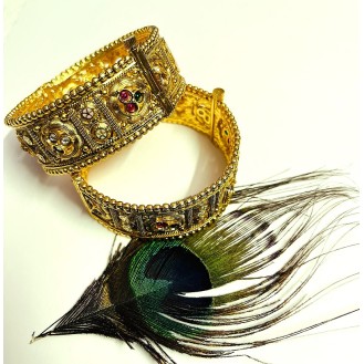  Gold-plated Bangle Set  22ct  premium quality sone se kam nahi kho jaye to gam nahi  SIZE 2.6