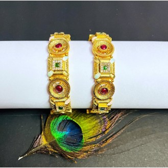 Gold-plated Bangle Set 22ct 22ct  premium quality sone se kam nahi kho jaye to gam nahi   SIZE 2.6/2.4